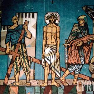 Kolorowy witraż z Jezusem na drodze krzyżowej