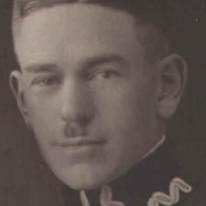 Portret mężczyzny w średnim wieku w polskim mundurze oficerskim.