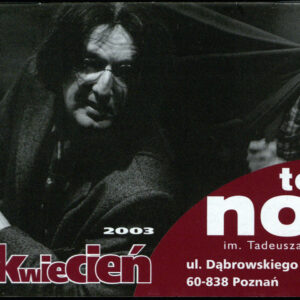 drukowany tekst z czarno-białymi fotografiami, elementy graficzne w kolorze burgund