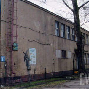 murowany, dwukondygnacyjny budynek magazynowy