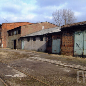 niskie murowane hale fabryczne