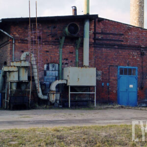 ceglana, mała hala warsztatowa