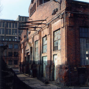 ceglana hala warsztatowa