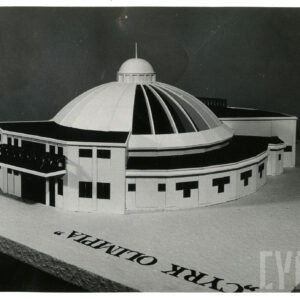 makieta przedstawiająca budynek po renowacji; widoczny napis "Cyrk Olimpia"  