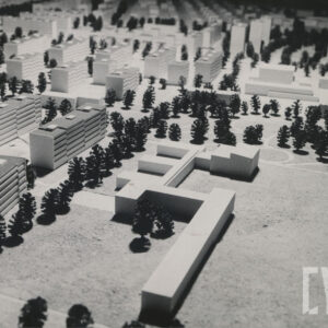 modele budynków mieszkalnych rozmieszczone na makiecie