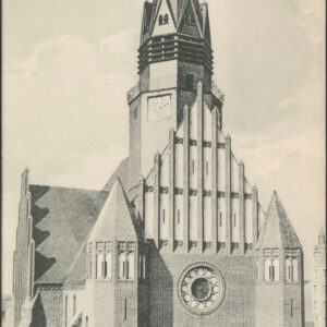 neogotycka budowla sakralna z wysoką wieżą