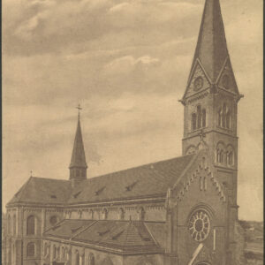 neoromańska budowla sakralna z wysoką wieżą po prawej stronie