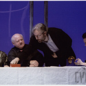 Barbara Krasińska, Wojciech Kalwat, Roland Nowak i Ewa Szumska w spektaklu Mewa Antoniego Czechowa w Teatrze Polskim w Poznaniu