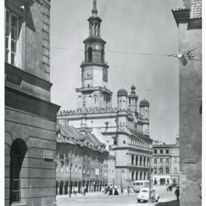 Domki budnicze i ratusz od strony ul. Świętosławskiej
