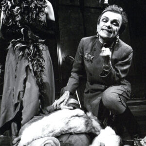 Krystyna Feldman (z prawej) w spektaklu Baba – Dziwo Marii Pawlikowskiej–Jasnorzewskiej w Teatrze Polskim w Poznaniu