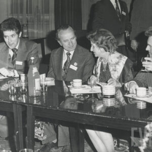 Andrzej Wituski (z lewej), przewodniczący komitetu organizacyjnego, Edmund Grabkowski, dyrektor Międzynarodowych Konkursów im. H. Wieniawskiego, Irena Dubiska, przewodnicząca jury VII Międzynarodowego Konkursu Skrzypcowego i juror Zenon Płoszaj