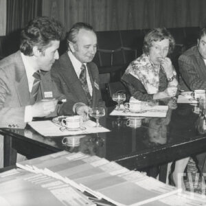 Andrzej Wituski (z lewej), przewodniczący komitetu organizacyjnego, Edmund Grabkowski, dyrektor Międzynarodowych Konkursów im. H. Wieniawskiego, Irena Dubiska, przewodnicząca jury VII Międzynarodowego Konkursu Skrzypcowego i juror Zenon Płoszaj