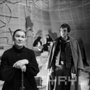 Bronisława Frejtażanka (Matka) i Janusz Grenda (Wacław Noskowiak) w spektaklu Poszli ci, którzy powinni Gerarda Górnickiego w Teatrze Polskim w Poznaniu