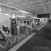 stoiska w hali wystawowej