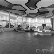 stoiska wystawowe w hali targowej