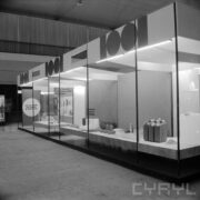 stoisko w hali wystawowej