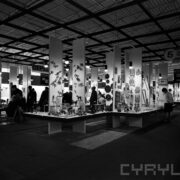 stoiska wystawowe w hali targowej