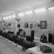 stoisko w hali wystawowej