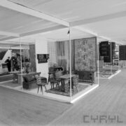 stoiska w hali wystawowej