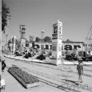 stoisko plenerowe na placu