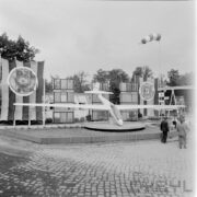 szybowiec na wystawie plenerowej