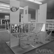 stoisko w hali wystawowej