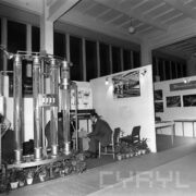 stoisko w hali wystawowej